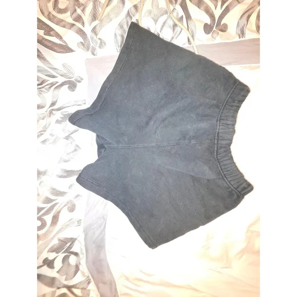 Fear of God ESSENTIALS sweater shorts - Picture 3 of 6